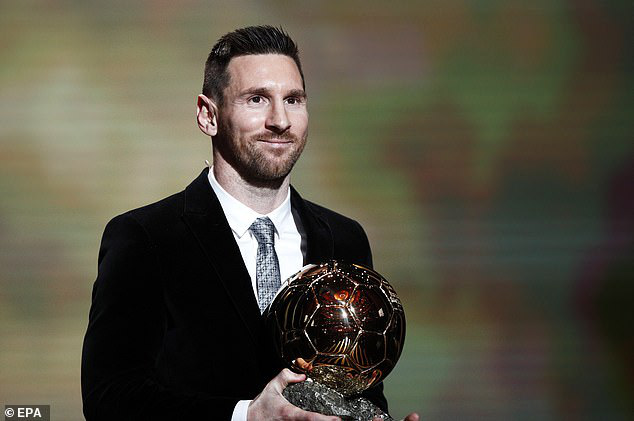 Lionel Messi lưu danh lịch sử với "Quả bóng vàng" thứ 6