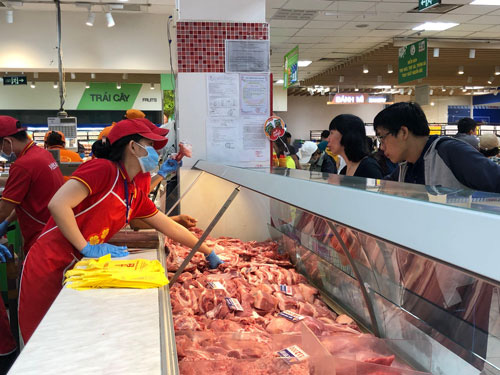 TP HCM phối hợp ĐBSCL kiểm soát giá thịt heo