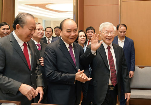 Không chủ quan với các thành tựu kinh tế!