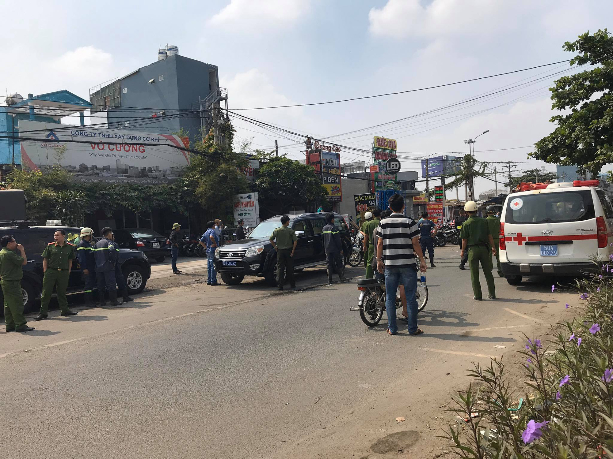 Vụ nổ súng khống chế kẻ ngáo đá: Đối tượng hung hãn chống cự làm 3 cảnh sát bị thương