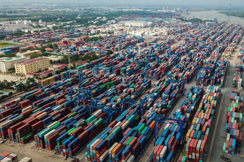 Tăng trưởng kinh tế vượt các dự báo