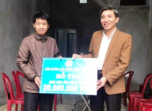 Ninh Bình: Gần 2 tỉ đồng hỗ trợ đoàn viên nghèo an cư