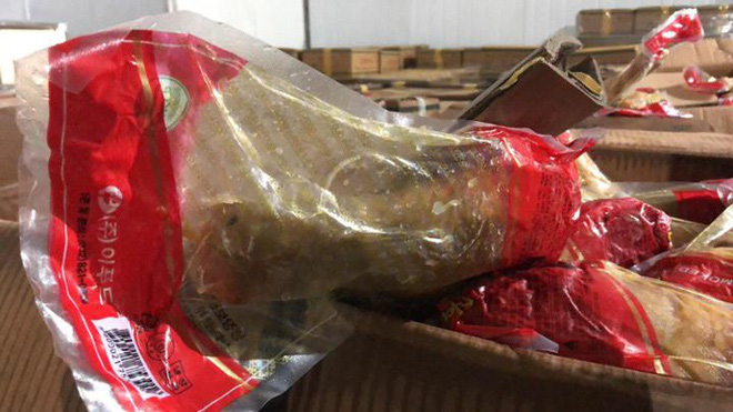 12 tấn đùi gà tây hun khói Hàn Quốc hết hạn 1 năm được "chỉnh sửa" để tiêu thụ