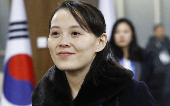Nữ b&aacute;c sĩ chữa bệnh bằng thơ - Ảnh 2.