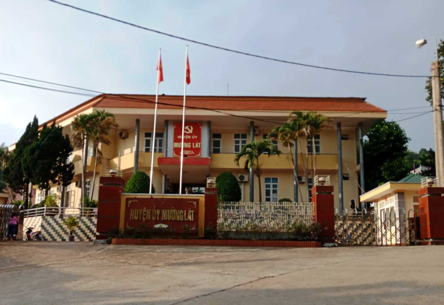 Sinh con thứ ba, 4 cán bộ huyện ở Thanh Hóa bị đưa ra khỏi quy hoạch