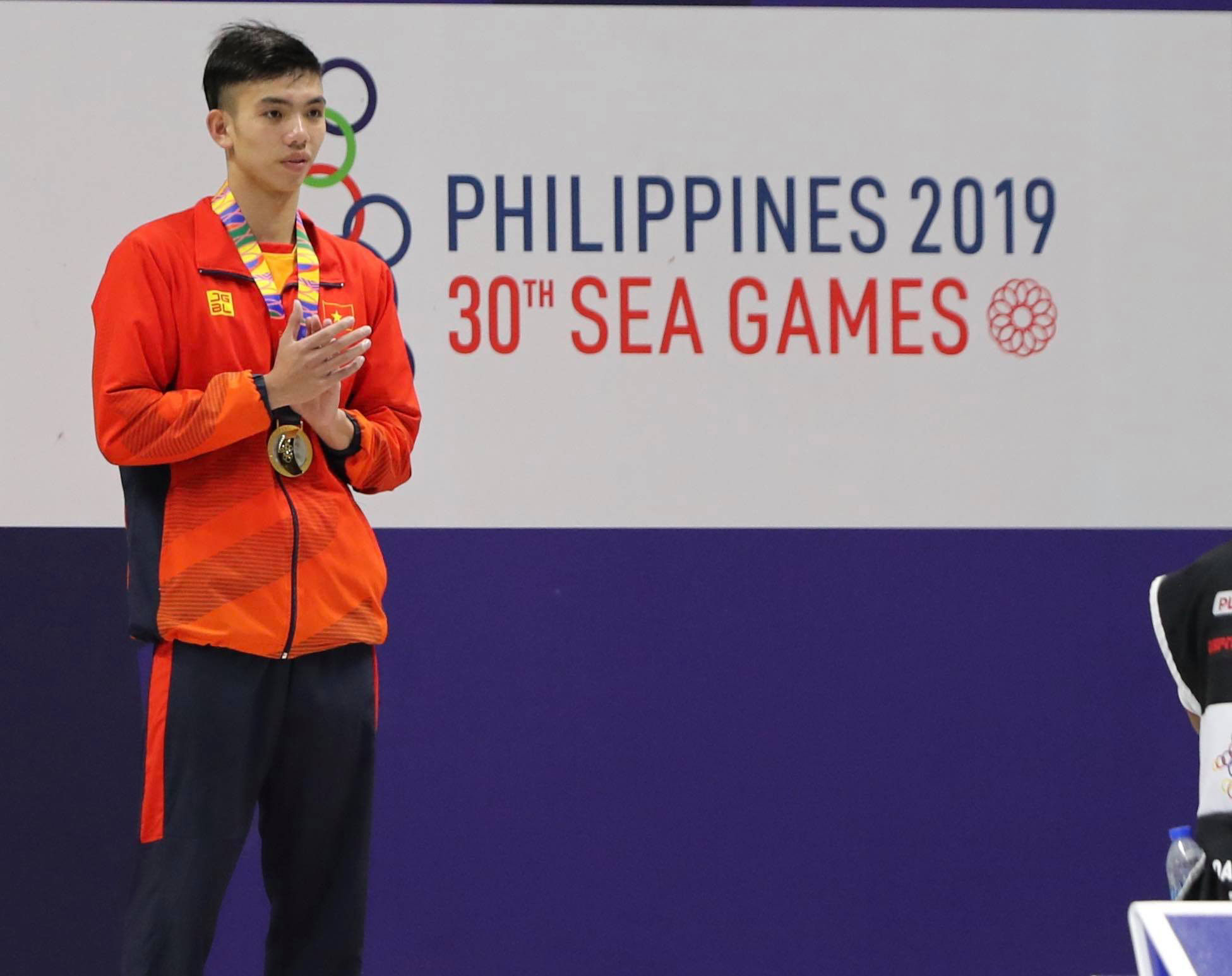 Huy Ho&agrave;ng v&agrave; &Aacute;nh Vi&ecirc;n mang v&agrave;ng SEA Games về cho Việt Nam - Ảnh 14.