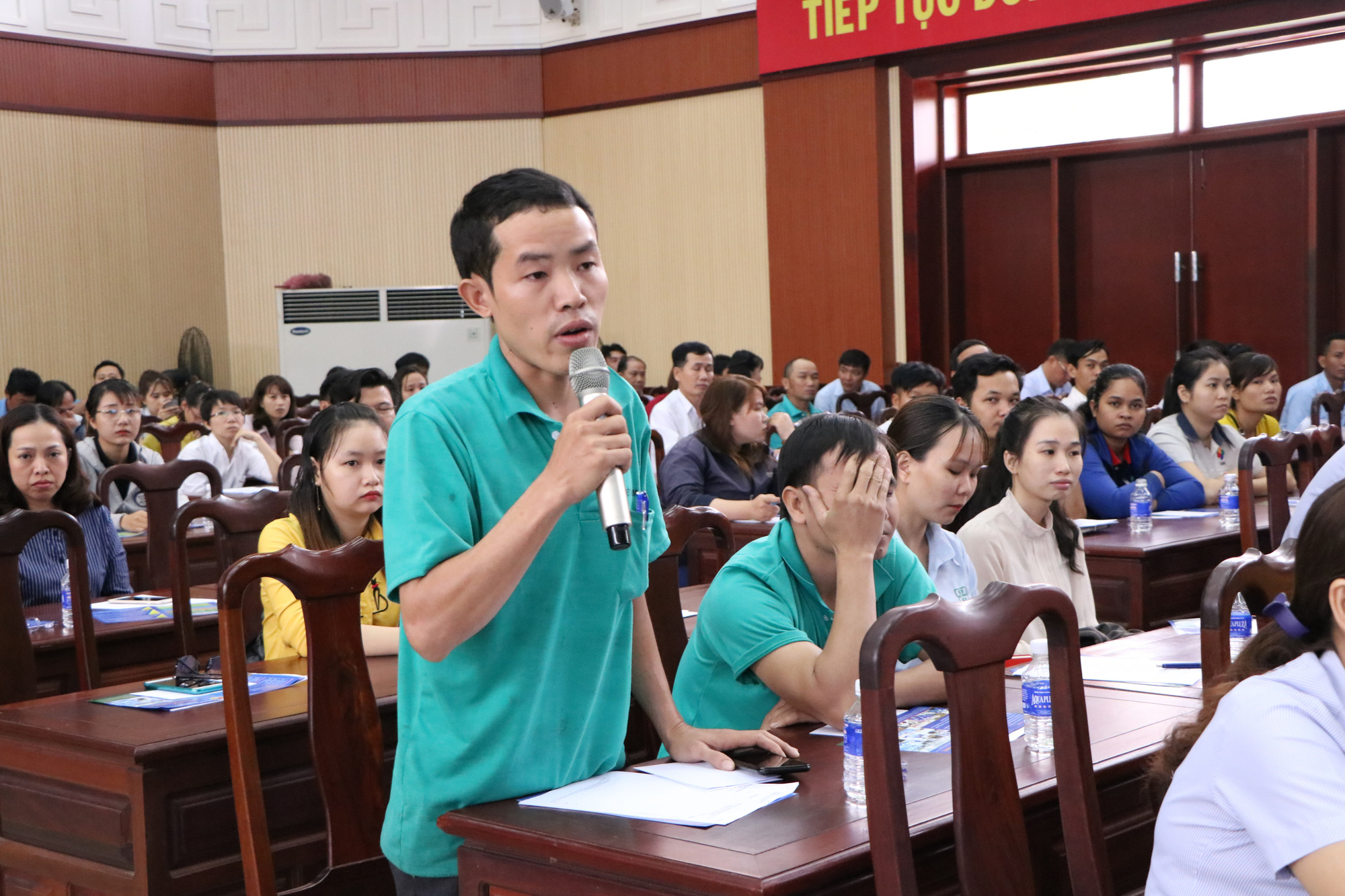 Bình Dương: Tăng cường tư vấn pháp luật cho công nhân