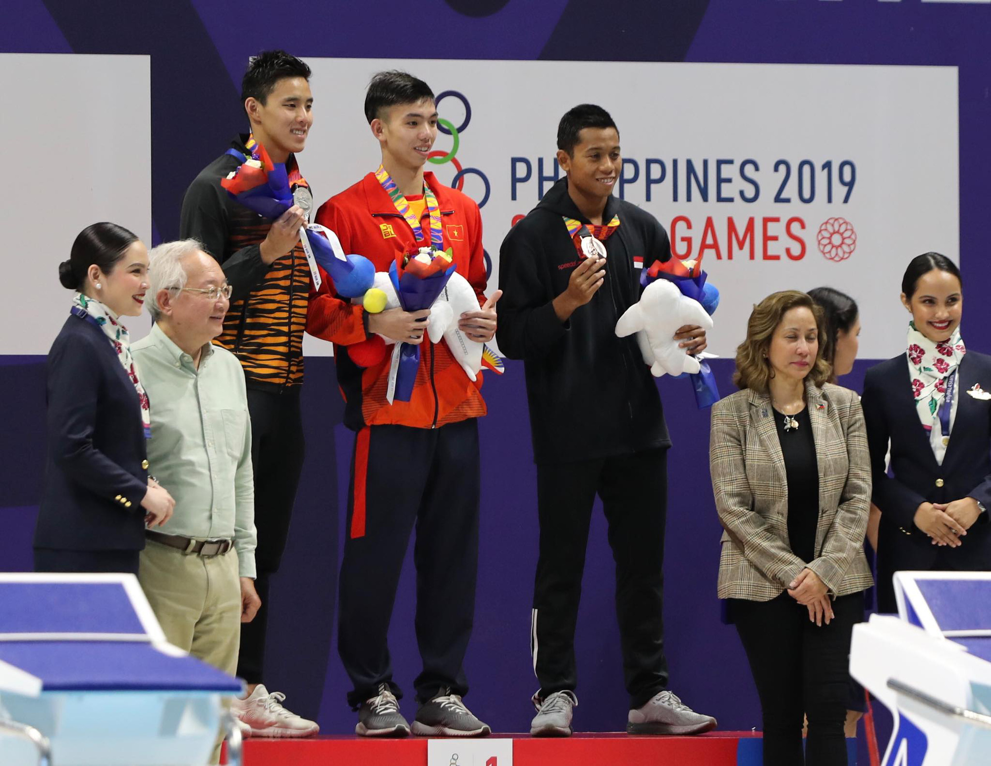 K&igrave;nh ngư Olympic Huy Ho&agrave;ng ph&aacute; kỷ lục SEA Games - Ảnh 1.
