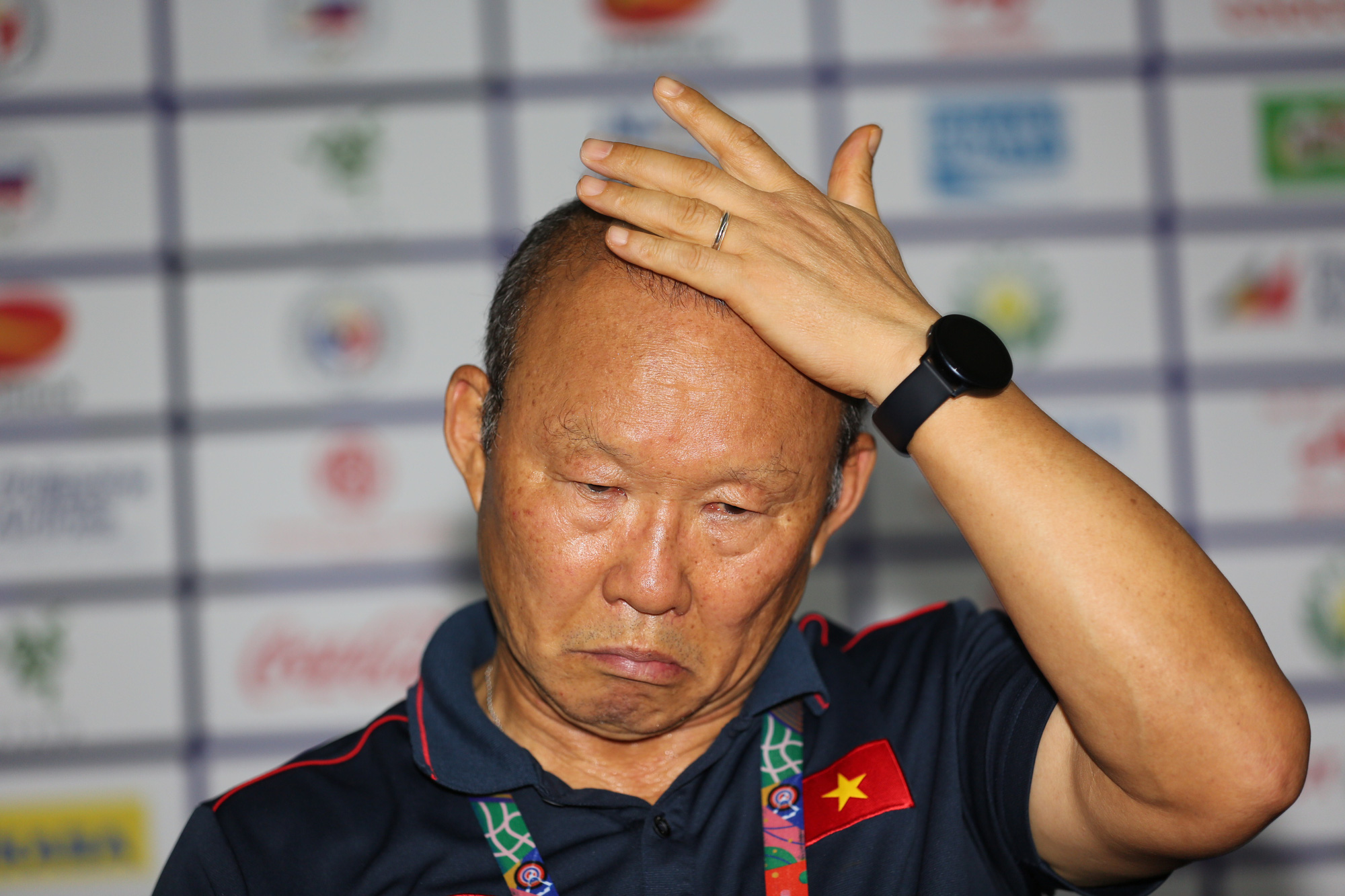 U22 Việt Nam đang leo núi, thầy Park bị bắt bài!