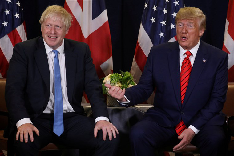 Vì sao Thủ tướng Anh tránh chụp hình chung với ông Donald Trump?