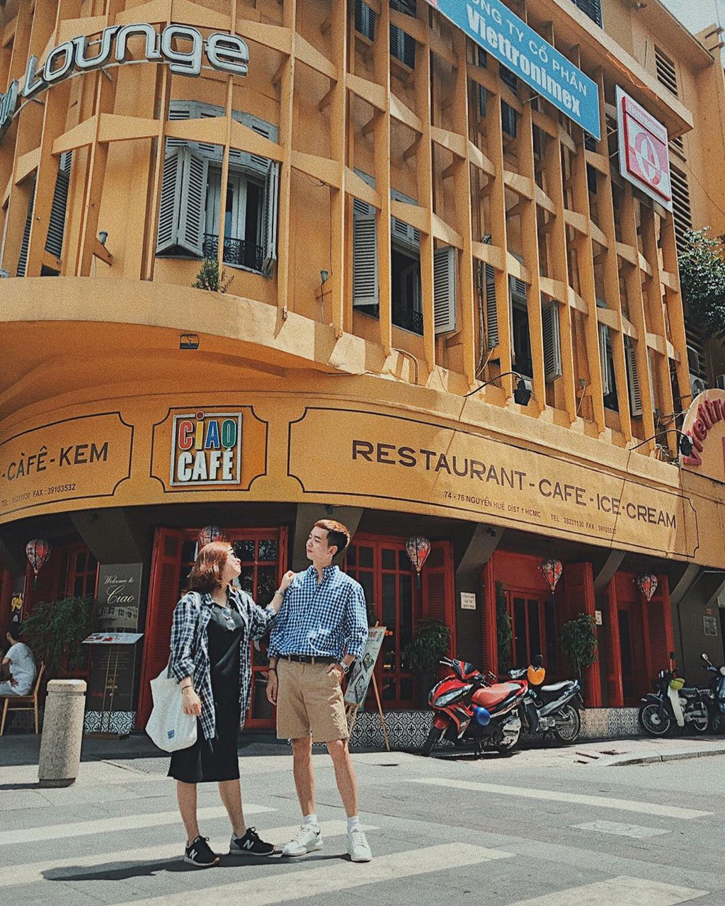 Những địa điểm check-in nổi tiếng bị đ&oacute;ng cửa trong năm 2019 - Ảnh 11.