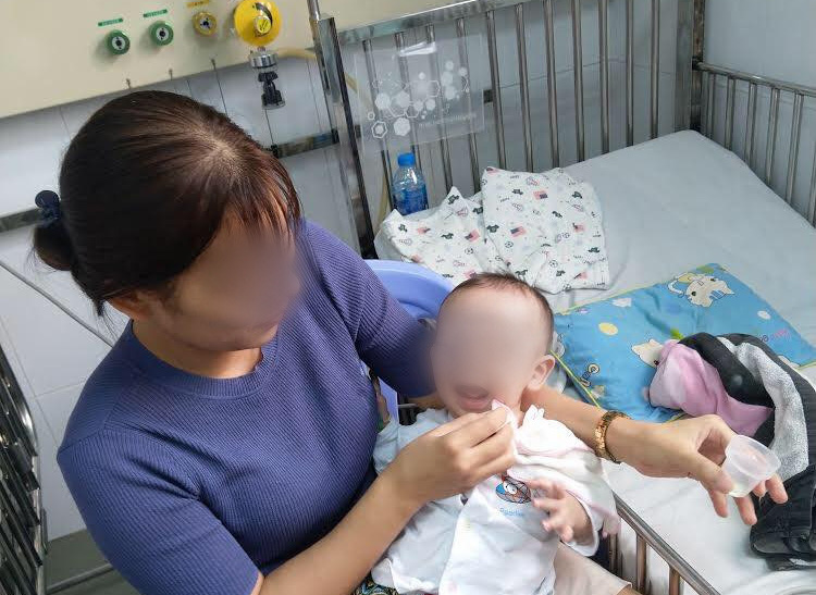 Bác sĩ Bệnh viện Nhi Đồng 1 thông tin về "bệnh lạ" ở em bé 7 tháng tuổi
