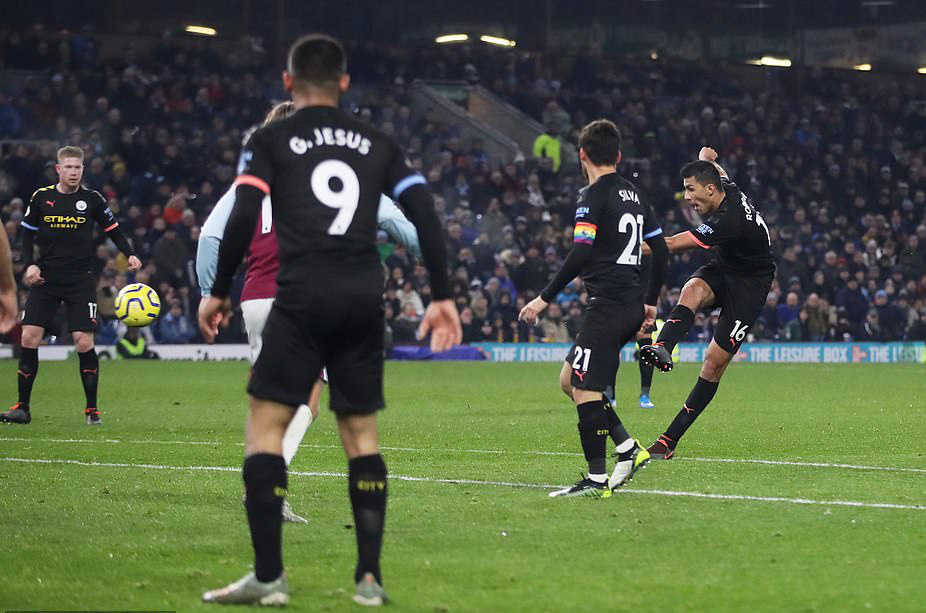 Tân binh góp công siêu phẩm, Man City trở lại ngôi nhì Ngoại hạng - Ảnh 6.