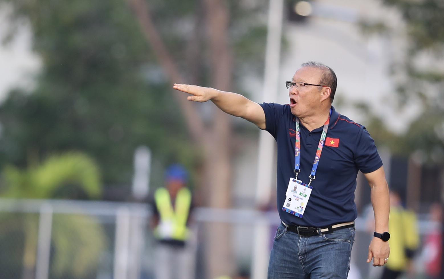 HLV Park Hang-seo: Hãy đá với tinh thần người Việt Nam