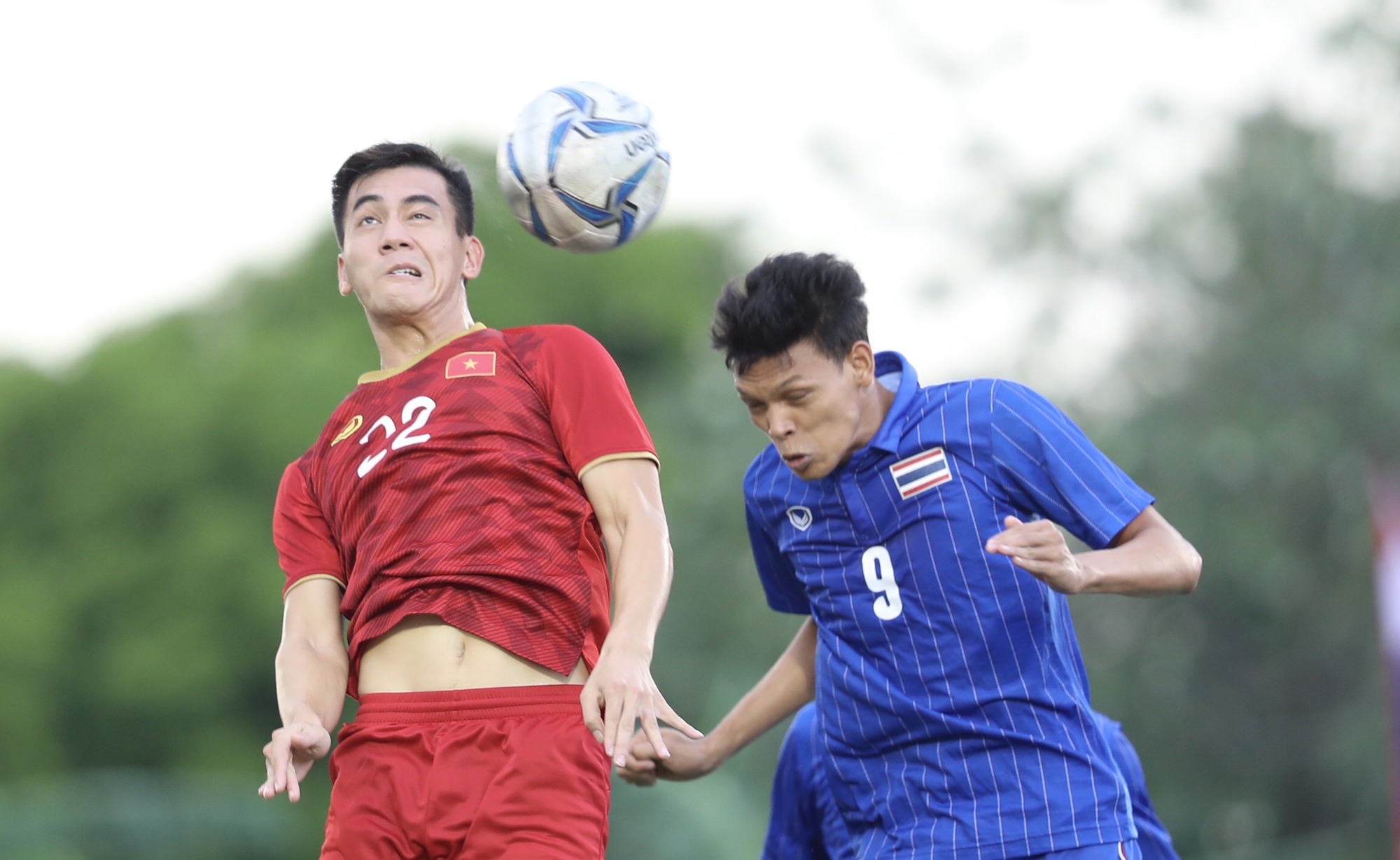 HLV Nishino: Đây là trận đấu khó khăn với U22 Thái Lan lẫn U22 Việt Nam