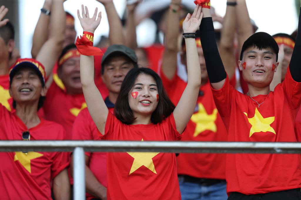U22 Việt Nam loại đương kim vô địch Thái Lan, vào bán kết gặp U22 Campuchia