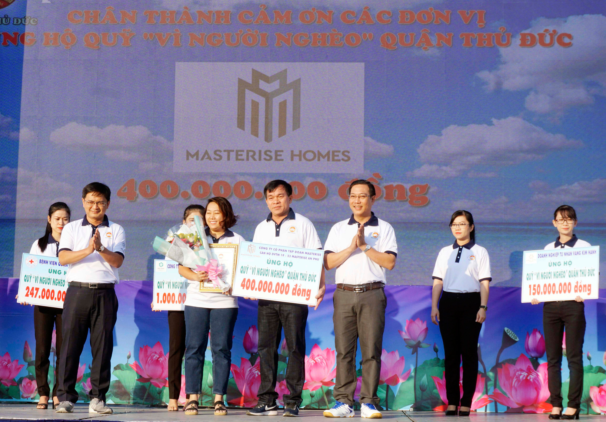 Hơn 7,1 tỉ đồng ủng hộ quỹ vì người nghèo
