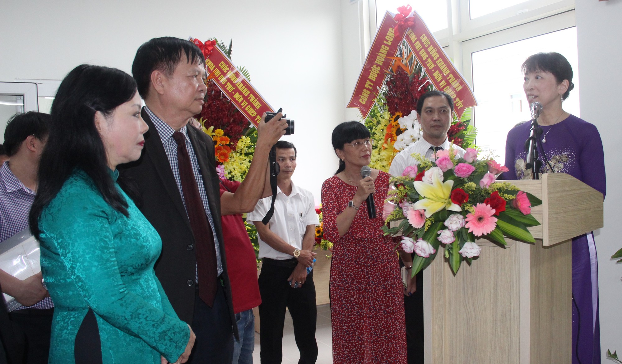 T&igrave;nh người xuy&ecirc;n bi&ecirc;n giới - Ảnh 2.