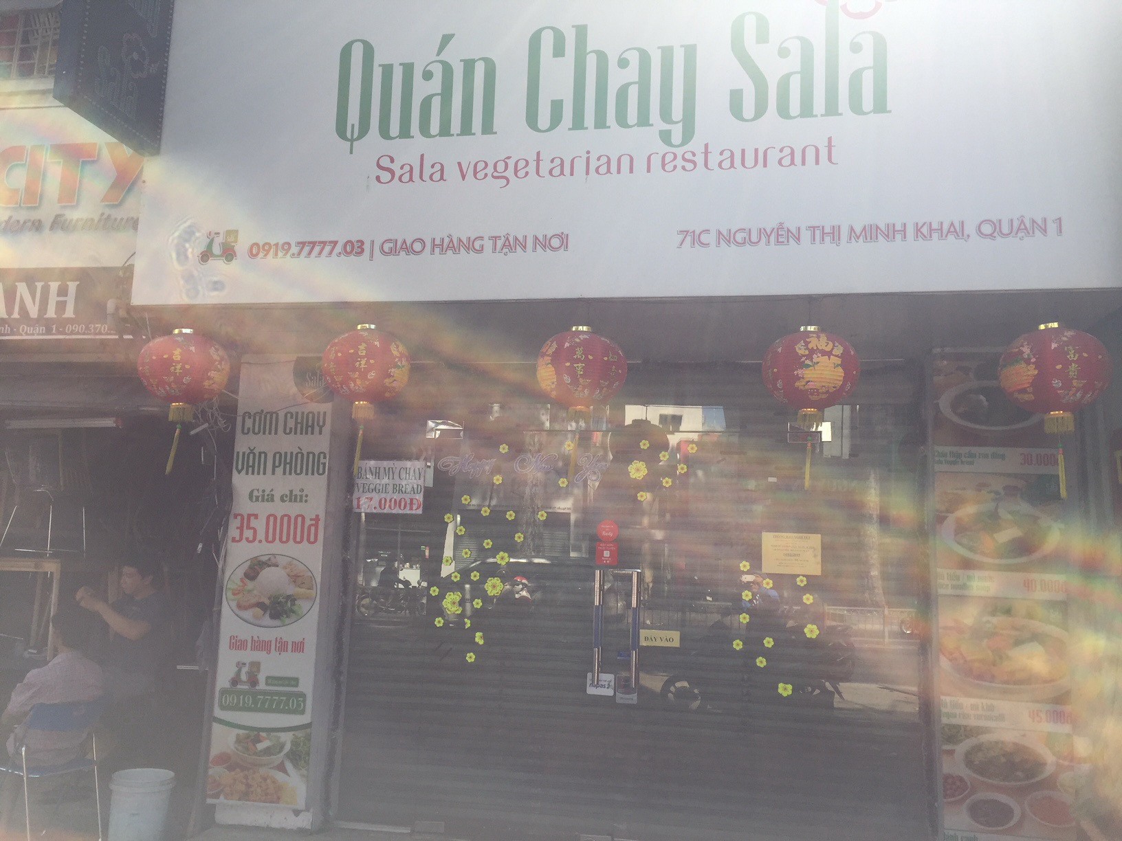 M&ugrave;ng 7 Tết, nhiều h&agrave;ng qu&aacute;n ở TP HCM vẫn chưa khai trương - Ảnh 6.