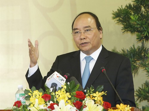 Thủ tướng: C&aacute;n bộ, c&ocirc;ng chức kh&ocirc;ng tổ chức du xu&acirc;n, li&ecirc;n hoan, ch&uacute;c Tết - Ảnh 1.
