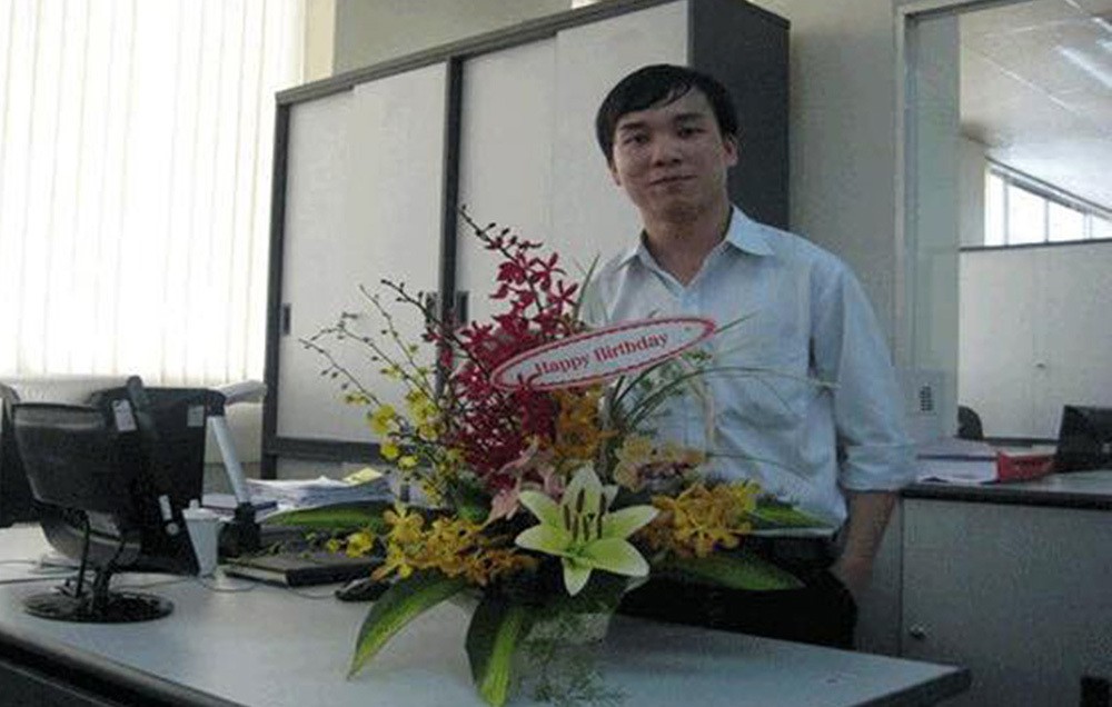 H&eacute; lộ nguy&ecirc;n nh&acirc;n ph&oacute; ph&ograve;ng ng&acirc;n h&agrave;ng đ&acirc;m chết bố, ch&eacute;m trọng thương mẹ v&agrave; em g&aacute;i - Ảnh 1.