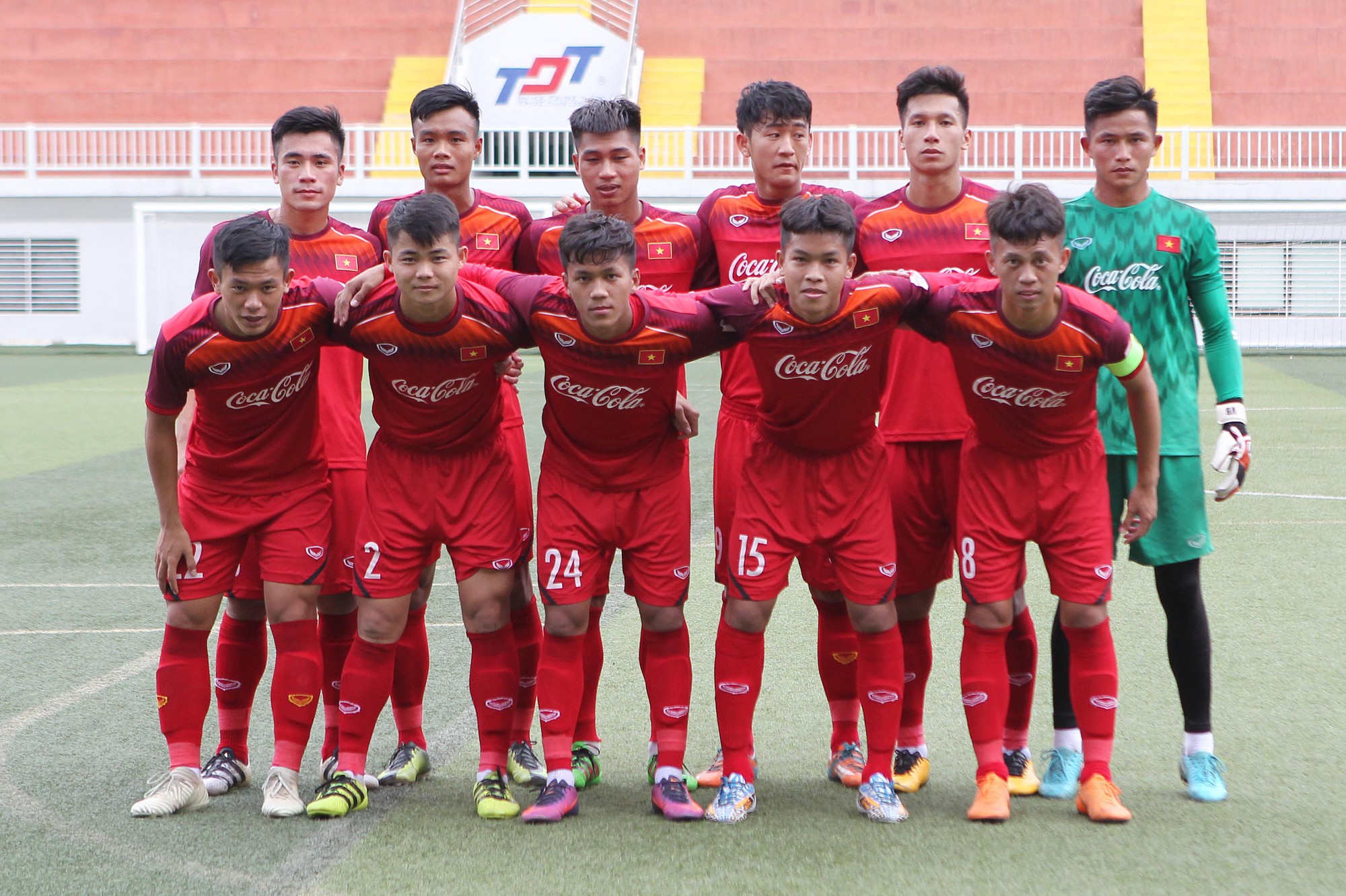U22 Việt Nam tổng dợt k&iacute;n chờ đối đầu Th&aacute;i Lan - Ảnh 1.