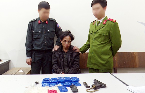 Trung úy công an bị bắn trọng thương khi bắt tội phạm ma túy manh động