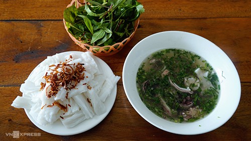 B&aacute;nh mướt - đặc sản &iacute;t người biết khi đến Nghệ An - Ảnh 1.