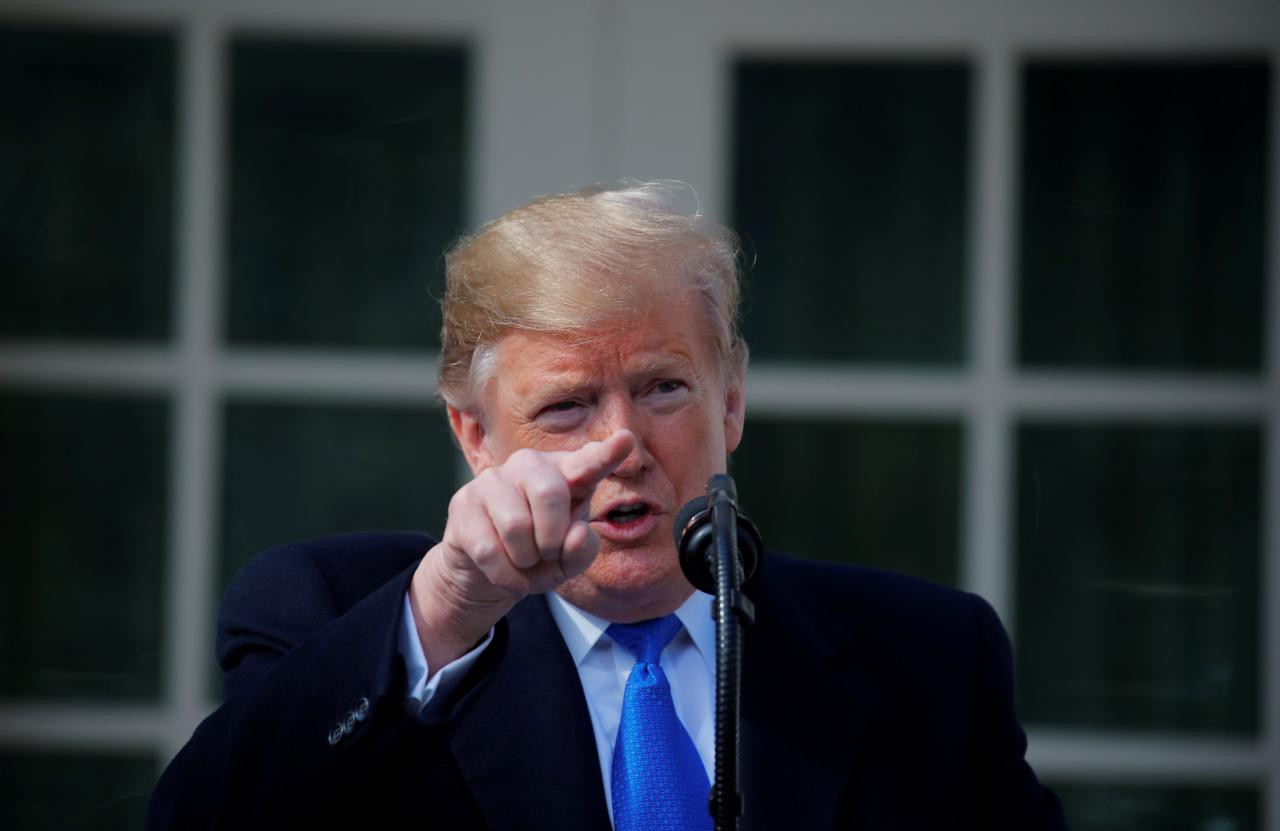 Ban bố tình trạng khẩn cấp, Tổng thống Trump bị "điều tra tức thì"