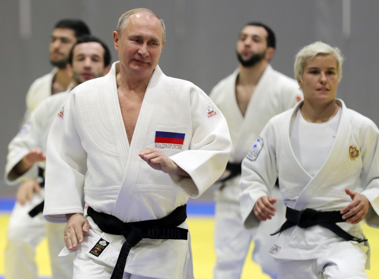 Ch&acirc;n dung nữ v&otilde; sĩ Judo hạ đo v&aacute;n &ocirc;ng Putin  - Ảnh 2.