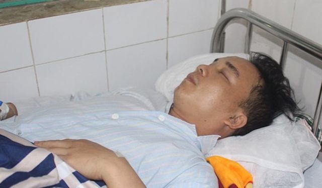 Giám định mẫu máu của phó phòng ngân hàng đâm chết bố, chém mẹ và em gái