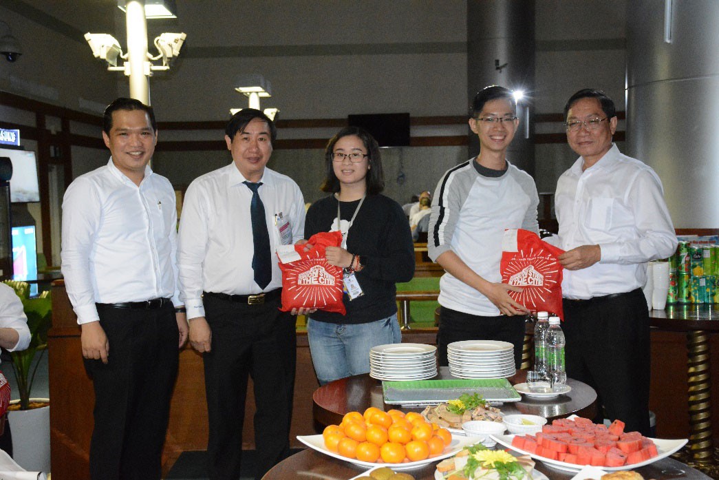 Sinh viên y khoa thực hành ở bệnh viện của Đức