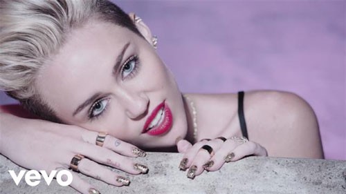 Miley Cyrus có thể không phải bồi thường 6.800 tỉ đồng