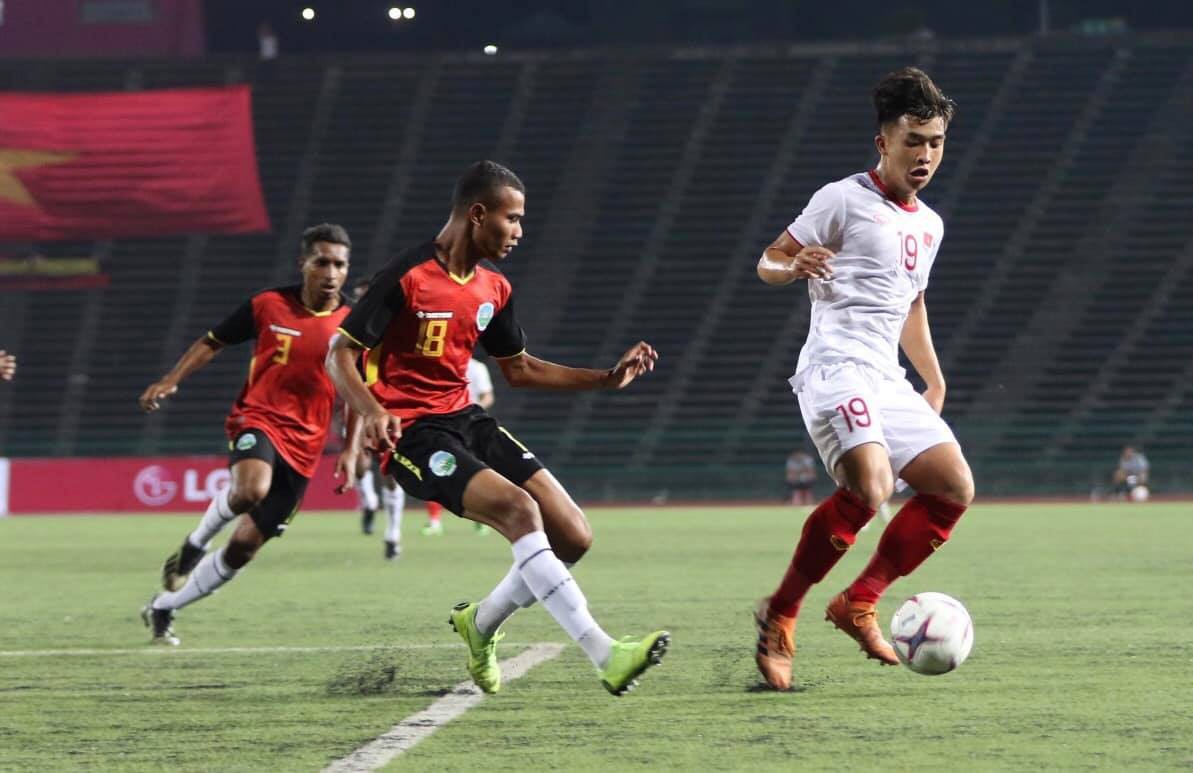Thắng Timor Leste 4-0, U22 Việt Nam vào bán kết Đông Nam Á
