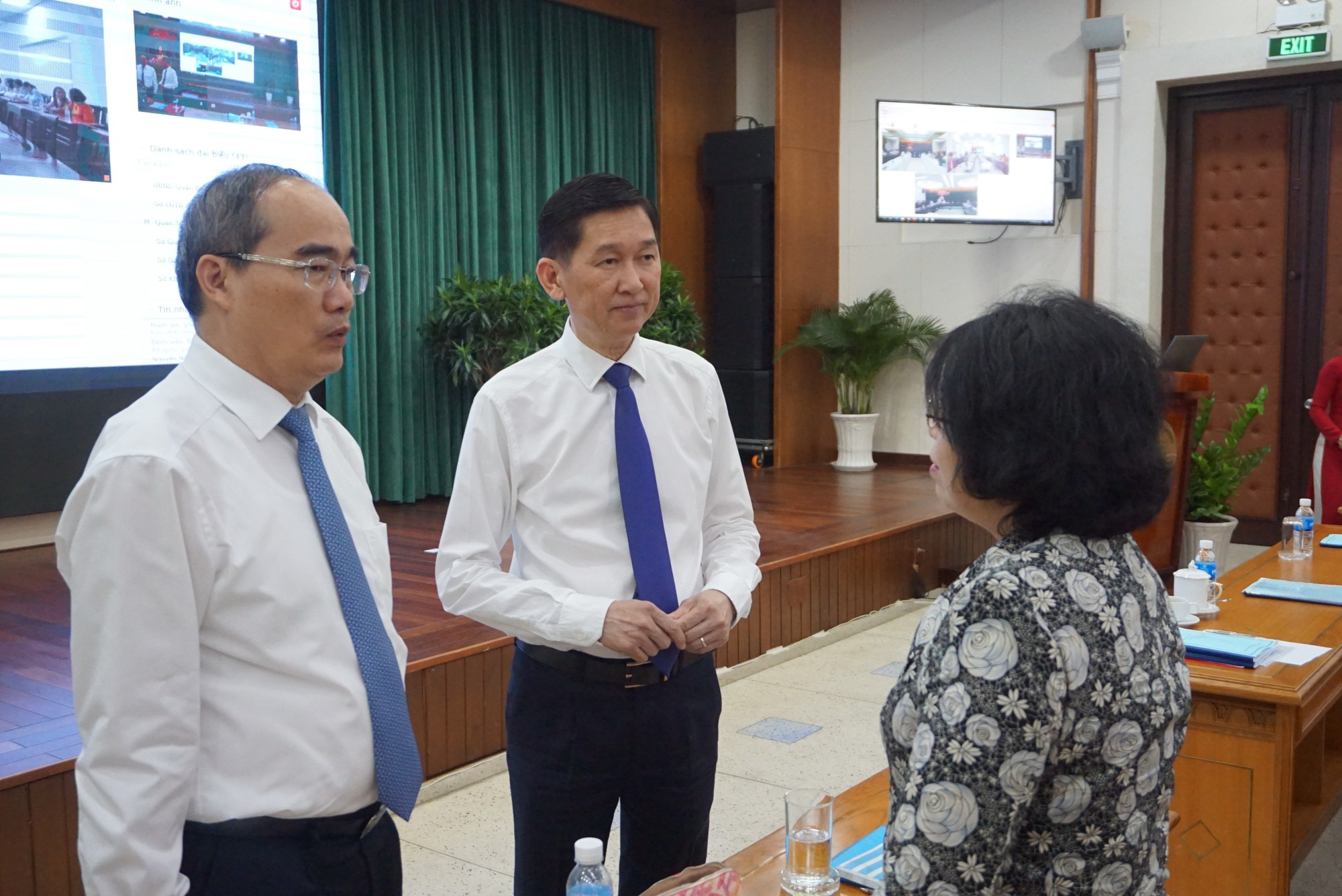 Bí thư Thành ủy Nguyễn Thiện Nhân: Cải cách hành chính phải từ trái tim đến trái tim - Ảnh 1.