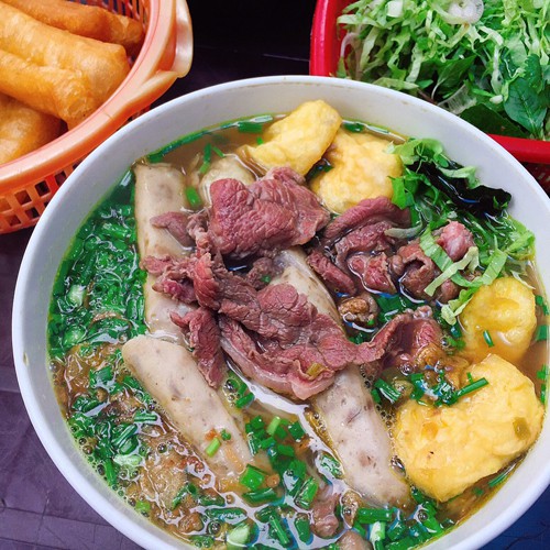 Kh&aacute;m ph&aacute; hết ba qu&aacute;n b&uacute;n ri&ecirc;u cua l&acirc;u đời ở H&agrave; Nội - Ảnh 3.