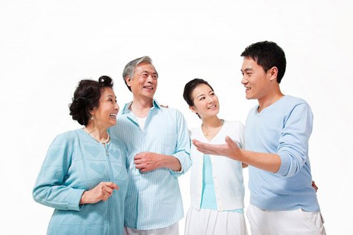 Kh&oacute; xử khi ở giữa hai người đ&agrave;n &ocirc;ng thương y&ecirc;u - Ảnh 3.