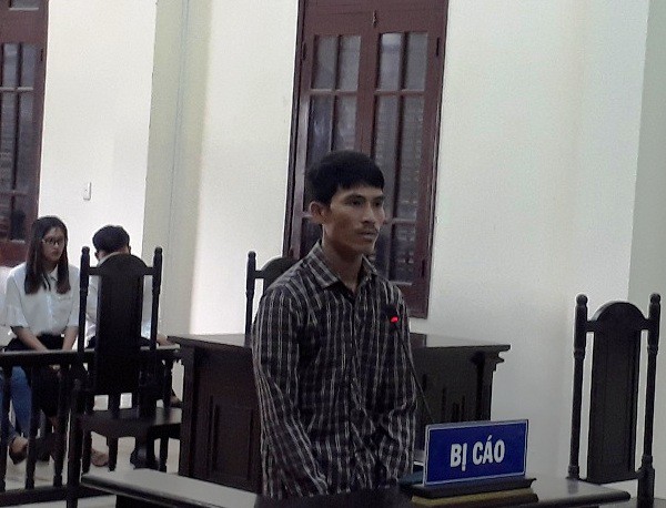 Được người yêu nhí 14 tuổi cho "yêu", nam thanh niên nhận trái đắng