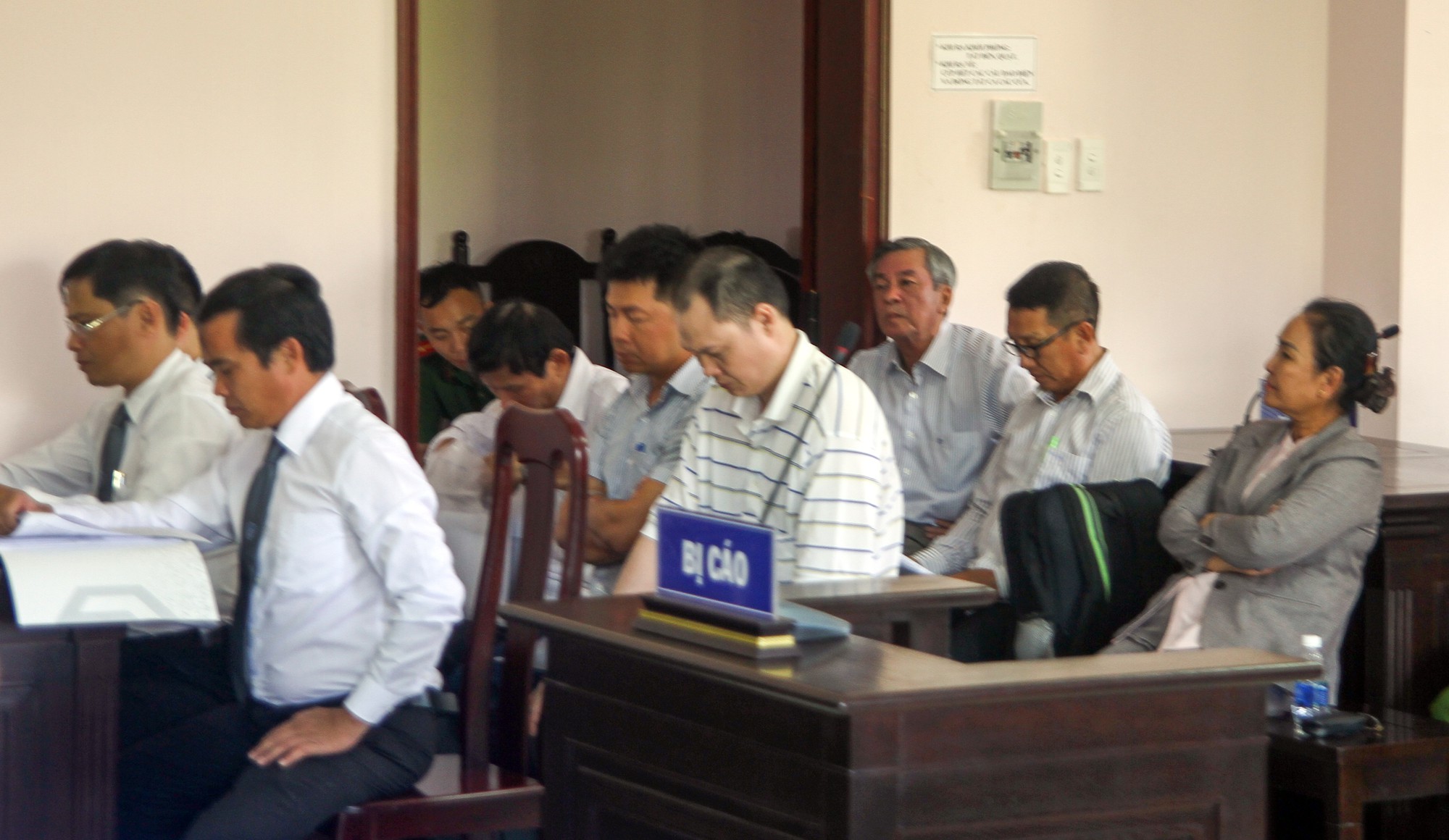 6 bị c&aacute;o g&acirc;y thất tho&aacute;t hơn 200 tỉ đồng tại C&ocirc;ng ty Lương thực Hậu Giang - Ảnh 1.