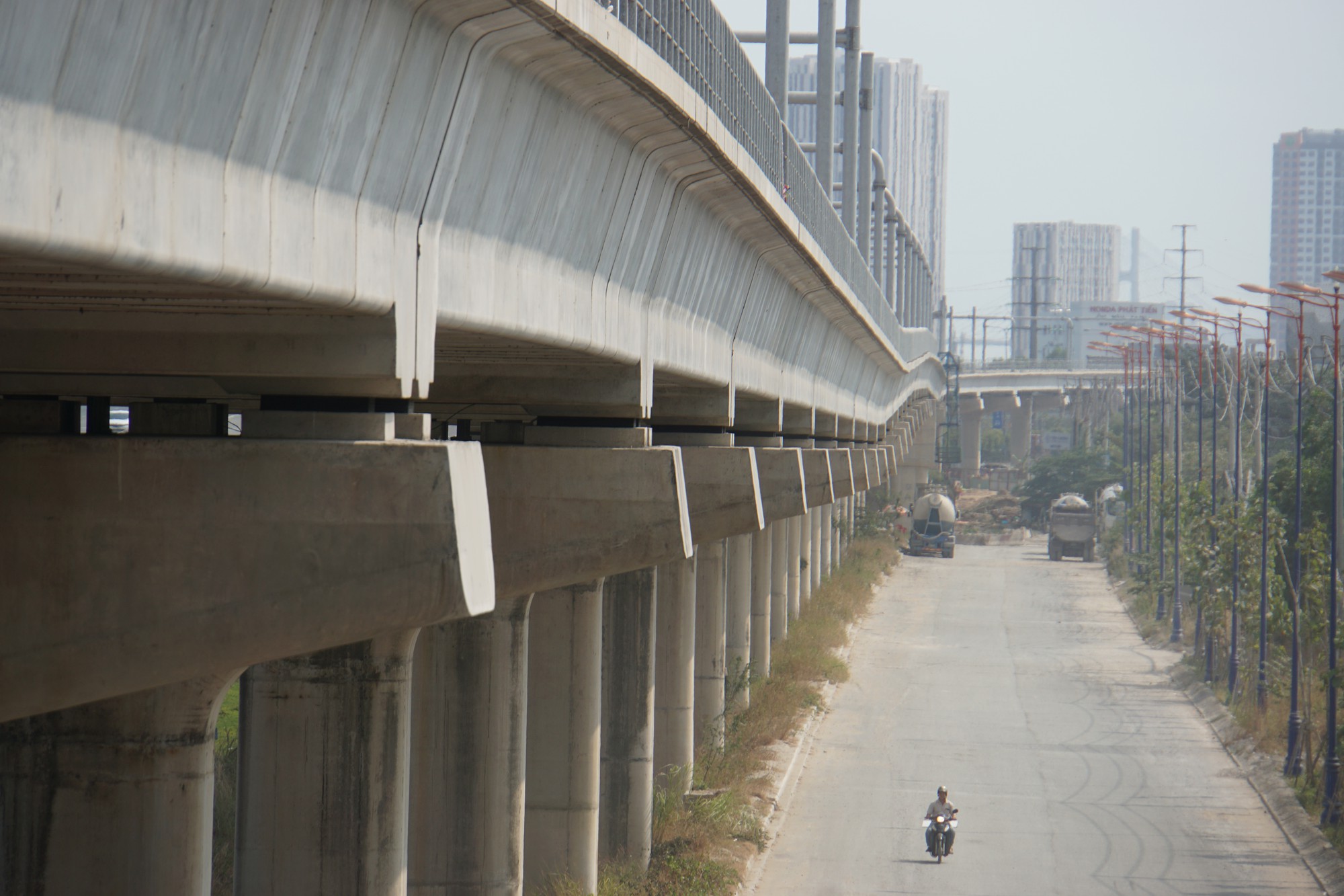 Chủ tịch UBND TP HCM nói gì khi đi thị sát xuyên hầm metro số 1? - Ảnh 4.