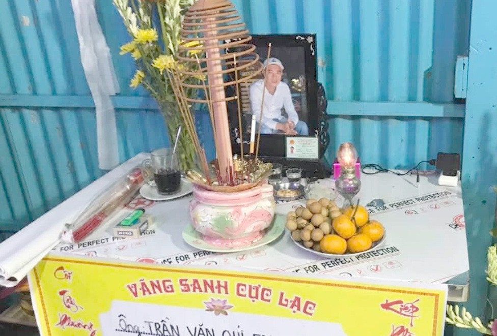 Can thiệp "vợ chồng hờ" hàng xóm cự cãi, 4 người thương vong