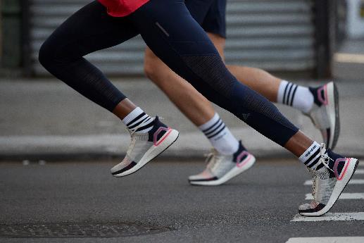 Adidas tạo nên siêu phẩm giày chạy Ultraboost 19 - Ảnh 3.