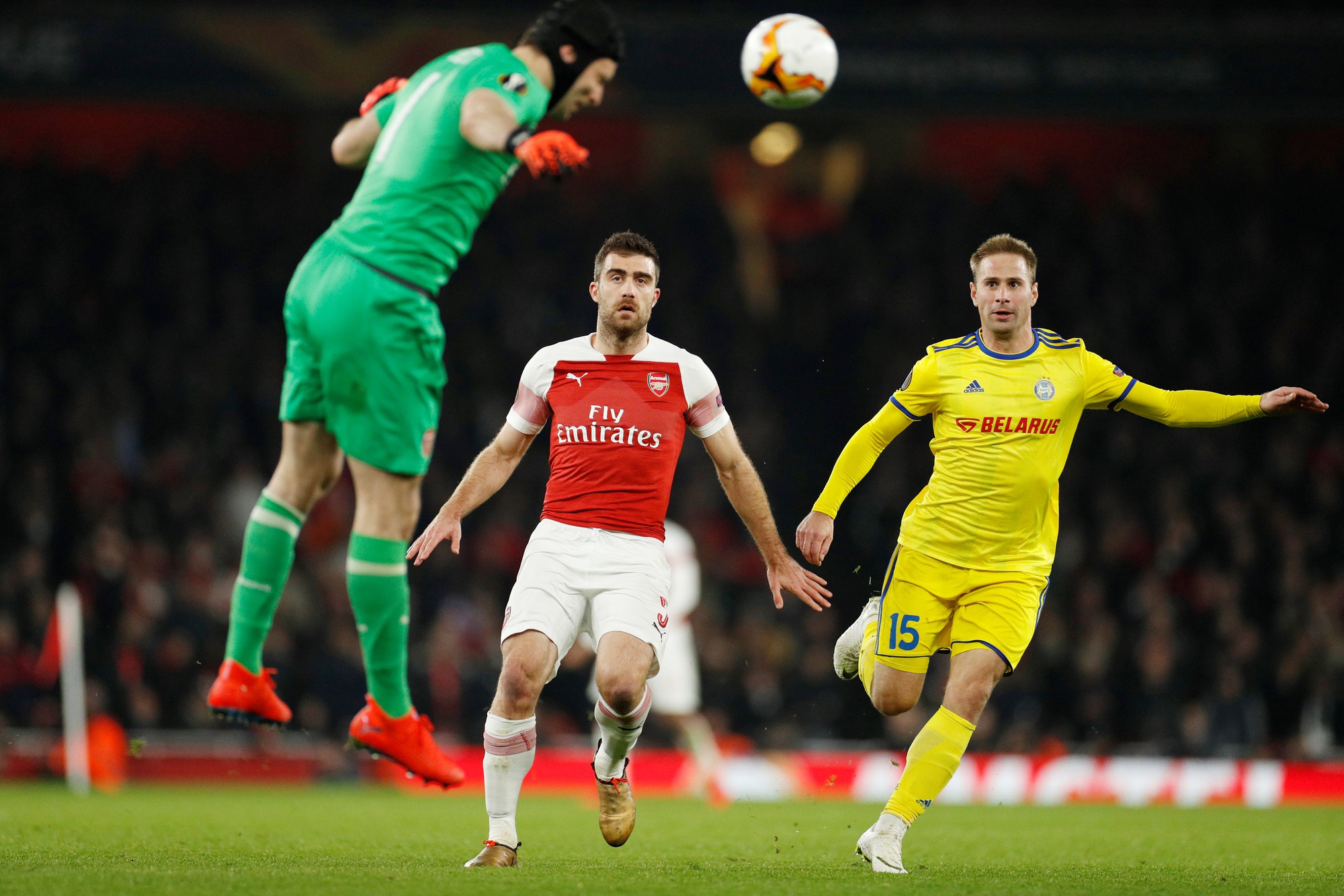 Arsenal ngược d&ograve;ng, Chelsea b&ugrave;ng nổ ở Europa League - Ảnh 5.