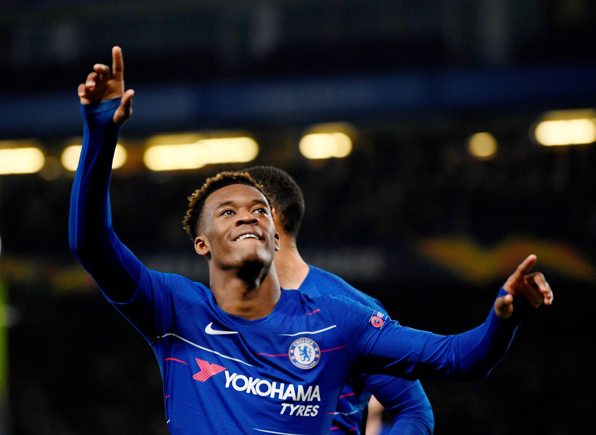 "Phản đồ" Chelsea lên tuyển Anh ở tuổi 18