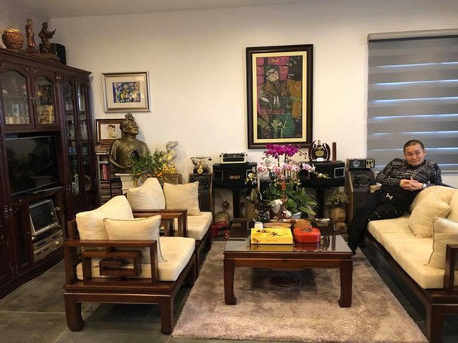 Thăm nhà giữa lòng phố cổ của danh hài Xuân Hinh