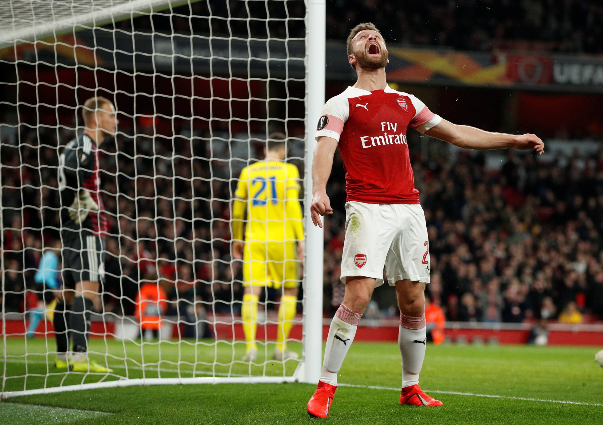 Arsenal ngược d&ograve;ng, Chelsea b&ugrave;ng nổ ở Europa League - Ảnh 4.