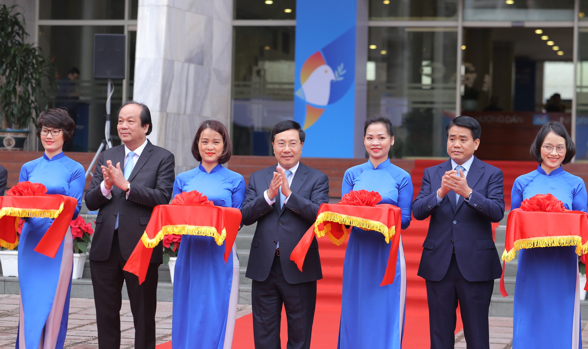 Trung t&acirc;m b&aacute;o ch&iacute; quốc tế hội nghị thượng đỉnh Mỹ-Triều hoạt động 24/24 giờ - Ảnh 11.