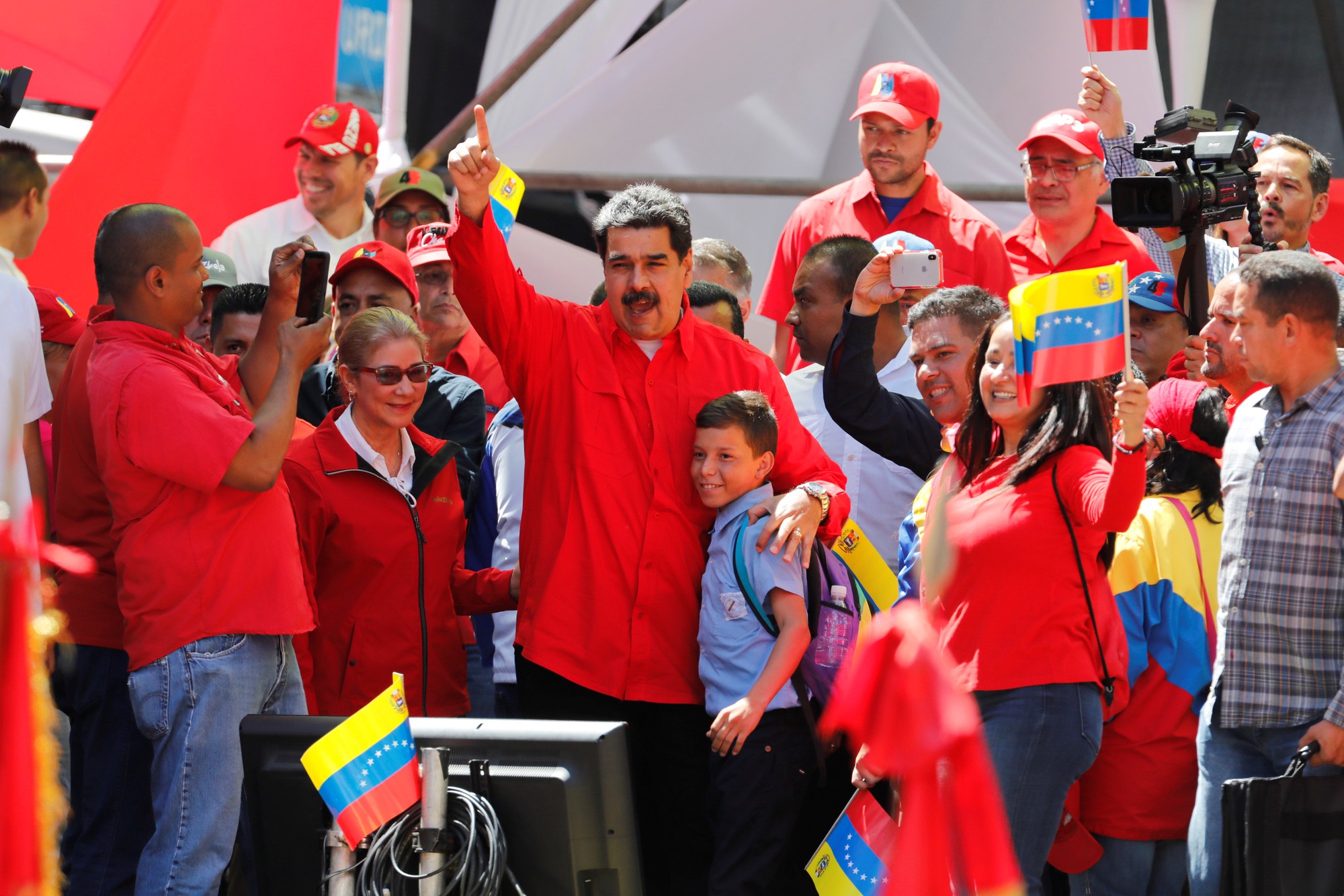 Ông Maduro cắt đứt quan hệ ngoại giao với Colombia
