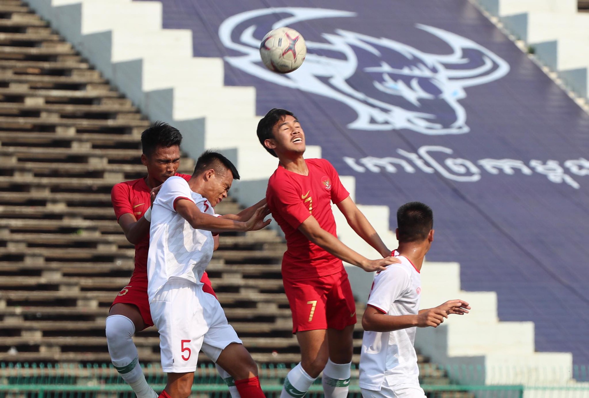Việt Nam tranh hạng ba U22 Đông Nam Á với Campuchia sau trận thua Indonesia