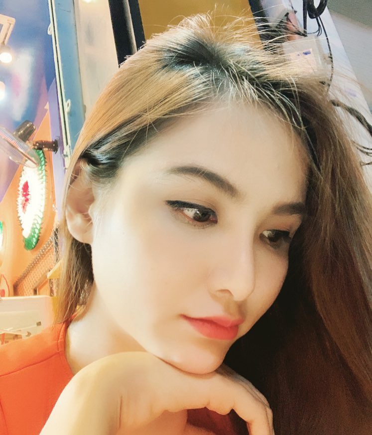 Hoa hậu Diễm Hương lại gây sốc: "Tiền bạc là thước đo tình yêu chính xác nhất"!